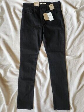 Levi’s 311 Shaping Skinny Jeans Black NWT Women’s 30x30 Sculpt Stretch